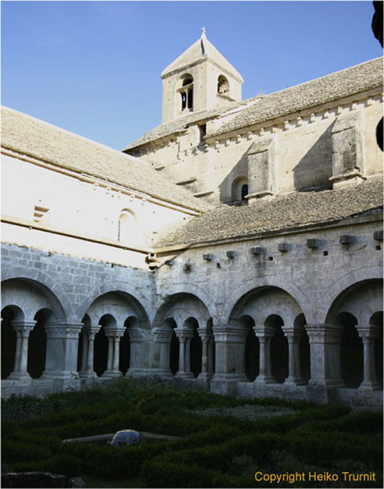 13.Klostergarten Senanque