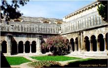 22b.12.Arles