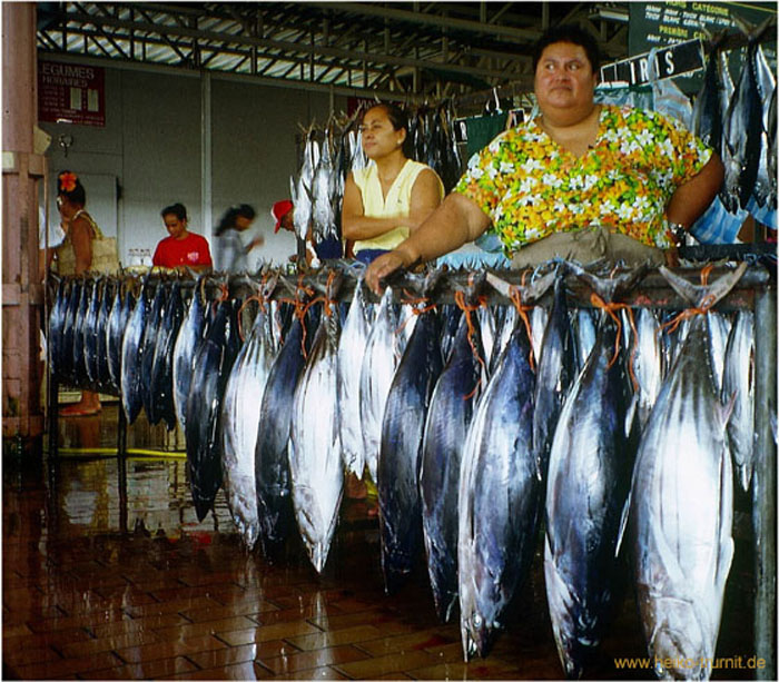 10.Fischerfrauen in Papeete's Markthalle