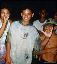 55.Junge Polynesier in Taputapuatea
