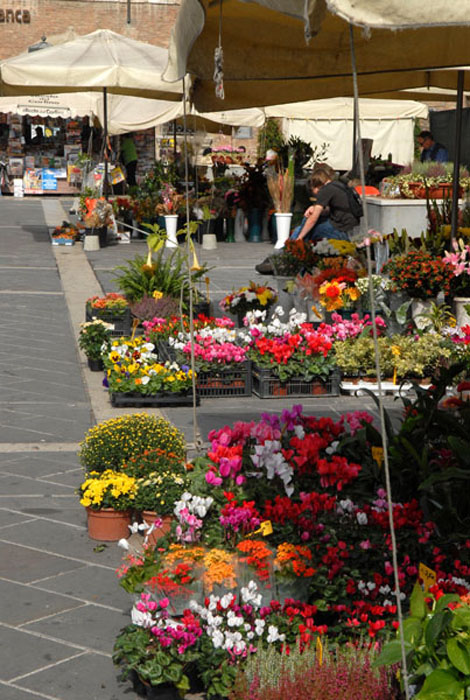 An der Piazza Tre Martiri