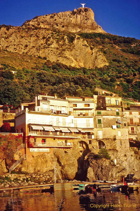 10.Porto di Maratea