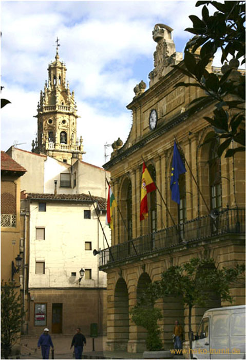 01.Plaza Mayor in Haro