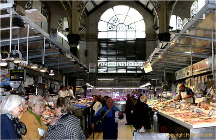 07.In der Markthalle2