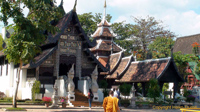 Wat_Chedi_Luang-04