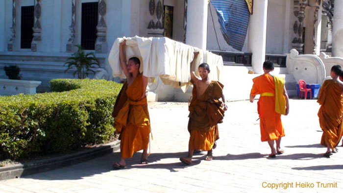 Wat_Chedi_Luang-09
