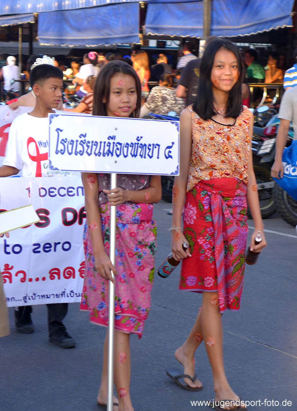 P1000742A