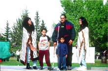 35a.Maori-Familie auf der Harvest Fair Skagway