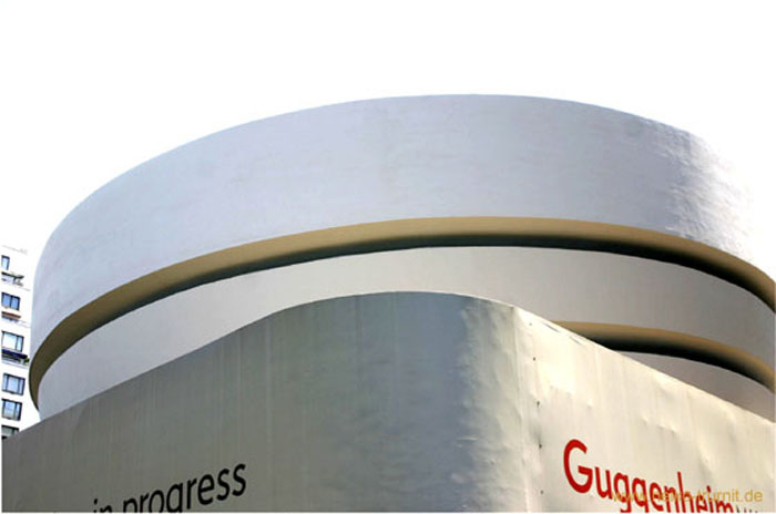 27.Guggenheim Museum