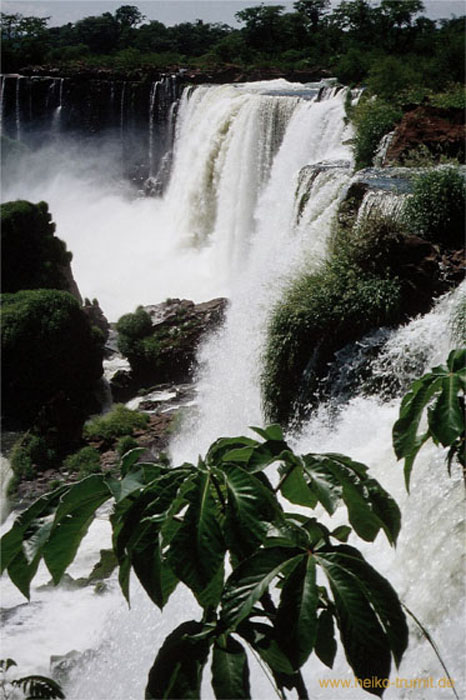 127.Maechtige Wasser, Iguazu