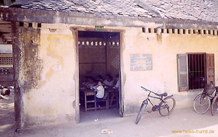 Phnom Penh - Schule 2001