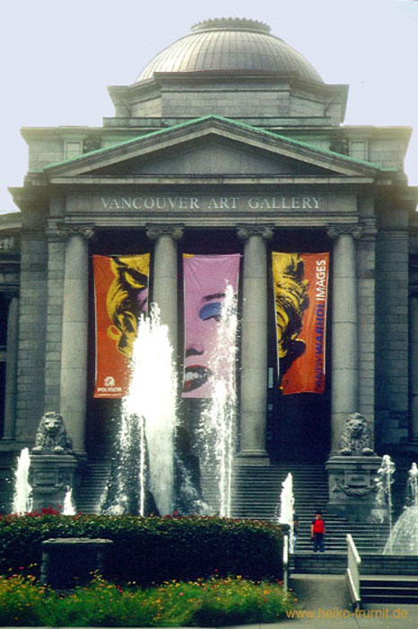 11.Vancouver Art Gallery