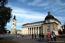 Kathedrale mit Glockenturm