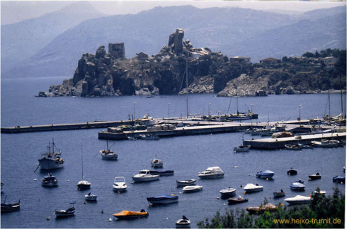 02. Sizilien_Hafen_Cefalu