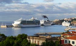 323. Sonntag, 7000 Kreuzfahrer in Funchal