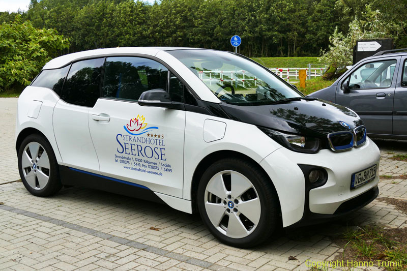 051.BMW i3